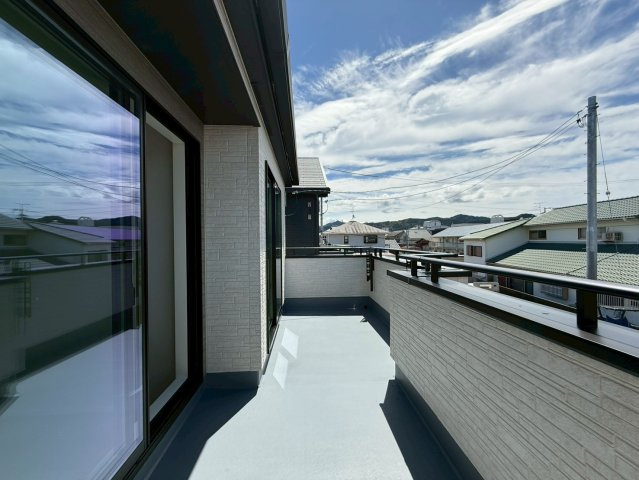 香美市土佐山田町百石町2棟 1号棟のバルコニー