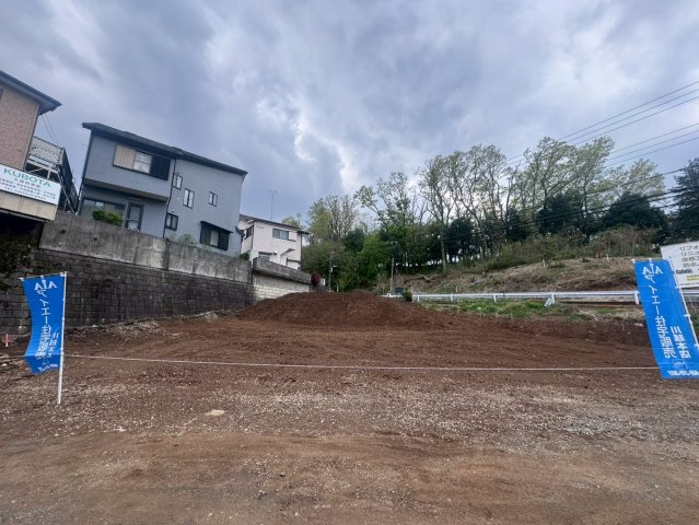 駐車場用地 所沢市荒幡 の前面道路含む現地写真