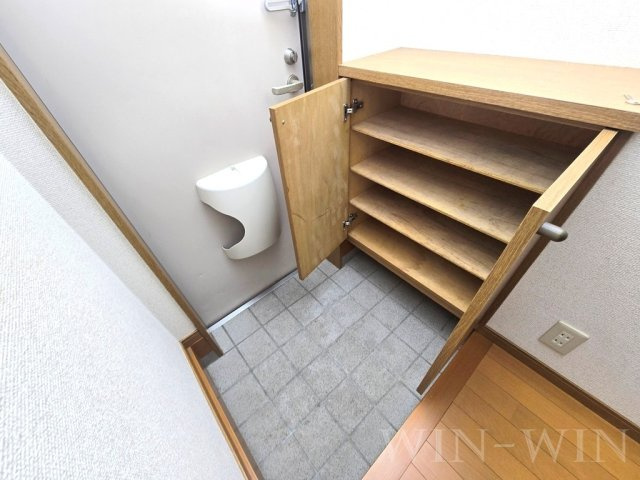 セントレアハイツナカムラの玄関