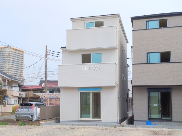 【外観】 | 新築戸建／ふじみ野市上福岡５丁目（全2棟） | 外構（撮影：'25/04/11）