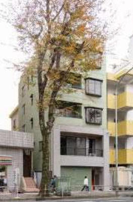 アゼリアガーデンの外観