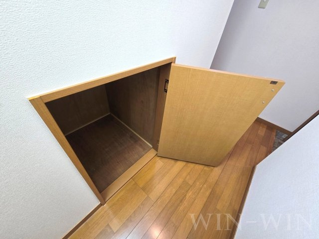 リトルエデン Bの収納