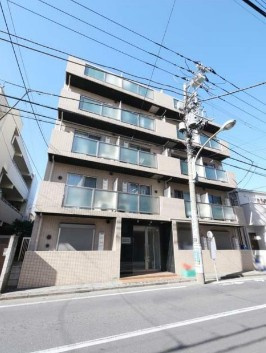 【外観】 | ARTESSIMO SERENO | 鉄筋コンクリート造のがっちりとした建物。