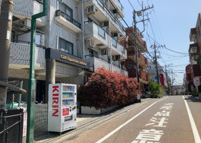 【外観】 | クリオ東林間壱番館 | 隣家の土地はどうなっているのか、生活利便施設が近くにあるのか、学校まで近いかなど、お客様のライフスタイルにあわせたイメージが重要です。また、近くにあると困る施設が近くにないかも確認するといいでしょう。