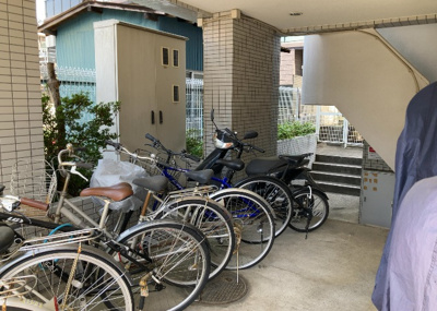 【内装】 | クリオ東林間壱番館 | 共用部分は、一棟の建物に住む区分所有者全員が共同で所有するとし、共用部分の管理、補修などは、区分所有者で形成される管理組合が行います。個人の判断で勝手に変更することはできませんので覚えておきましょう。