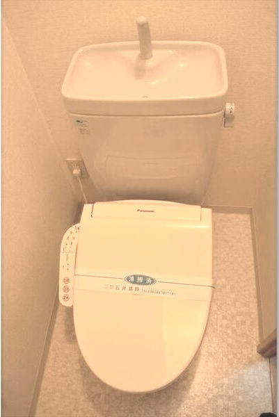 第5アローズ新大阪のトイレ