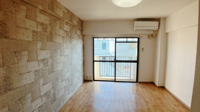 ハイツ竹長の居間・リビング|現状と異なる場合は現状優先となります