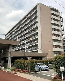 【外観】 | 新規内装リフォーム済み　日当たり・通風良好　安心のアフターサービス保証付き