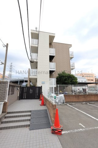 レオパレスサンヴィレッジ２０の外観