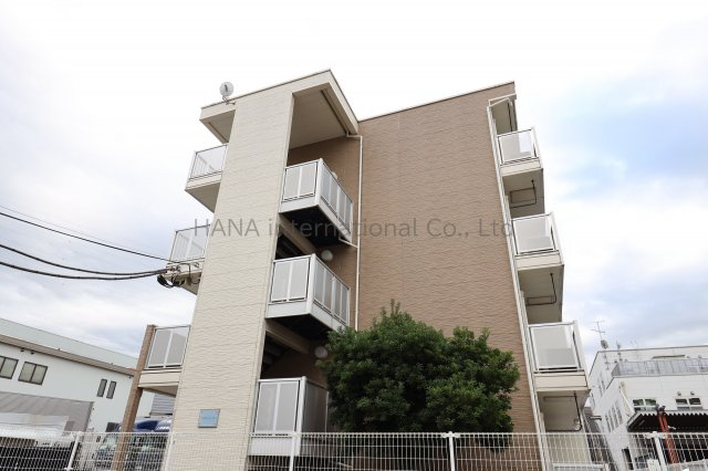 レオパレスサンヴィレッジ２０の外観