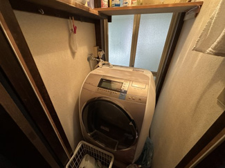 【設備】 | 【長野県諏訪郡富士見町落合】ファミリー向け7LDK | 洗濯機置き場