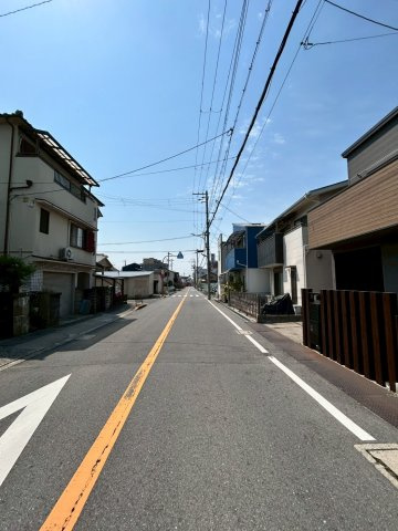 四条畷市中野本町の前面道路含む現地写真