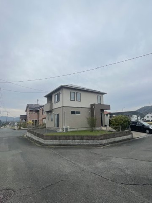 【外観】 | 入野中山台五丁目　戸建 | 角住戸