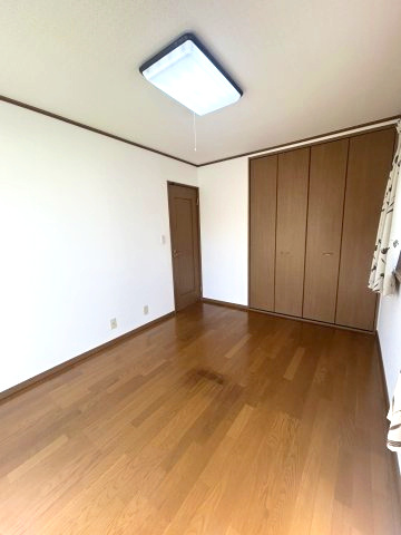 北本市東間２丁目　中古戸建の洋室