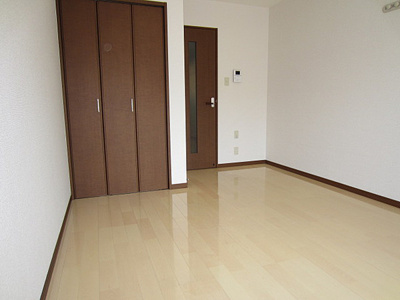 【居間・リビング】 | フジパレスピーノ | ゆったりとした居間です