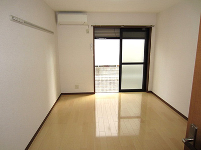 【居間・リビング】 | フジパレスピーノ | おしゃれな内装です