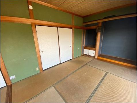 都城市大岩田町の中古一戸建の和室