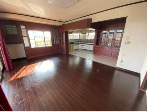 都城市大岩田町の中古一戸建の居間・リビング