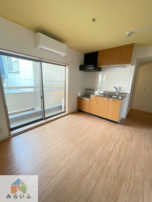 【居間・リビング】 | 名信ビル