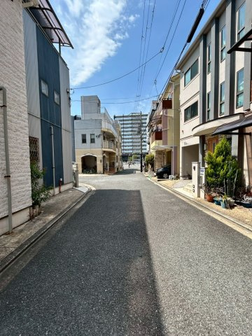 守口市八雲東2丁目　の前面道路含む現地写真