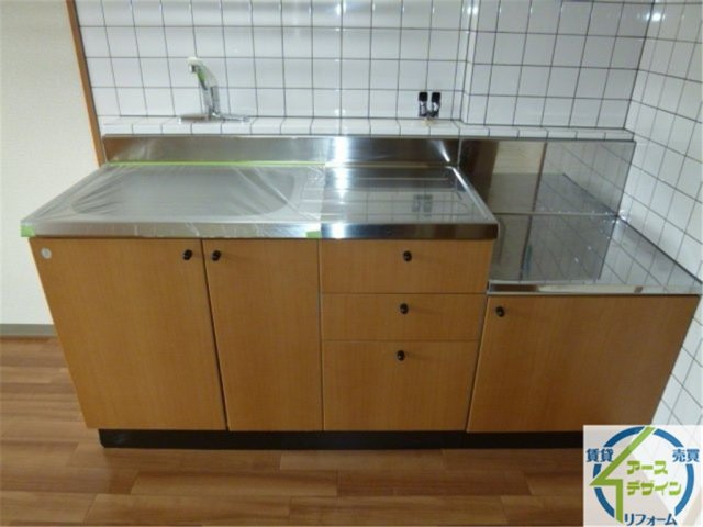 プラスパァ・Fのキッチン|パース写真