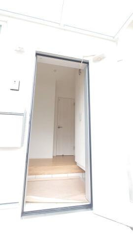 ＷＥＬＬ　ＮＡＫＡＢＵのエントランス