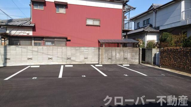 ＷＥＬＬ　ＮＡＫＡＢＵの駐車場