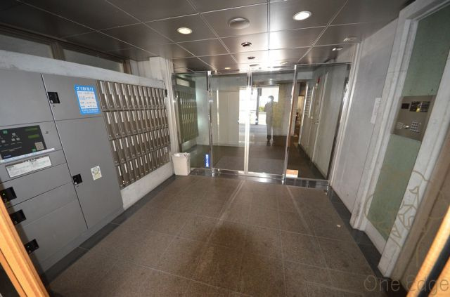 TTH東梅田のエントランス