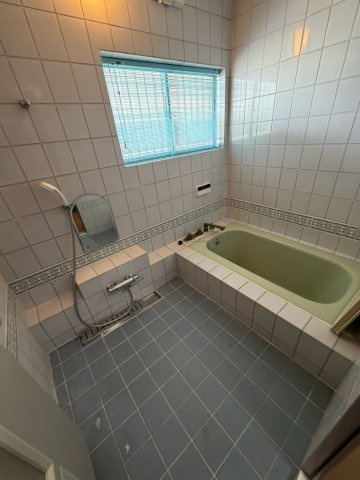 梅坪町戸建住宅の浴室