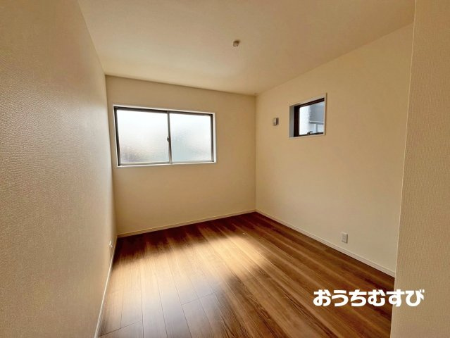 春日井市西高山町(全3棟)の洋室