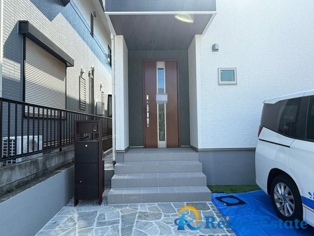 新築戸建　茅ヶ崎市松浪2丁目の玄関