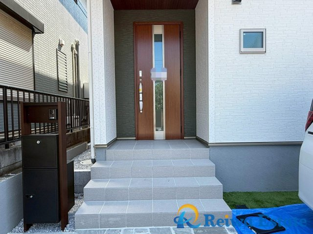 新築戸建　茅ヶ崎市松浪2丁目の玄関