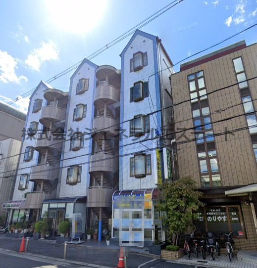 コスモハイツ三木の外観