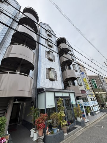 コスモハイツ三木の外観