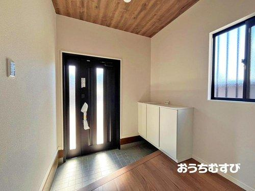 春日井市林島町4丁目の玄関|現地（2024年5月）撮影