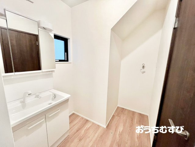 守山区松坂町(全3棟)の独立洗面台