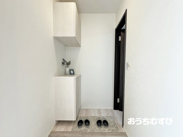 尾張旭市大塚町(全2棟)B号棟の玄関