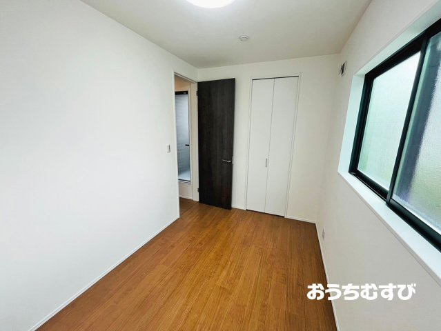 春日井市高山町3丁目(全3棟)の洋室