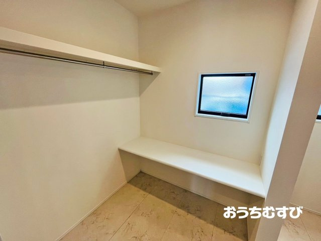 春日井市高山町3丁目(全3棟)の収納