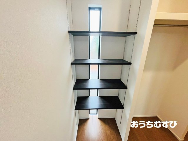 春日井市高山町3丁目(全3棟)の収納