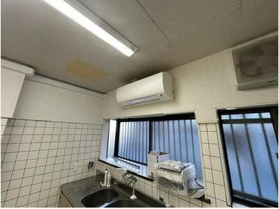 高津3丁目連棟店舗の内装