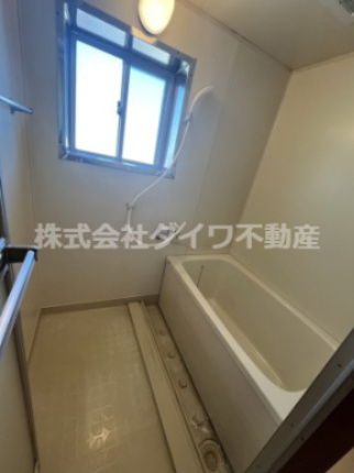 リバーサイド八番館の浴室