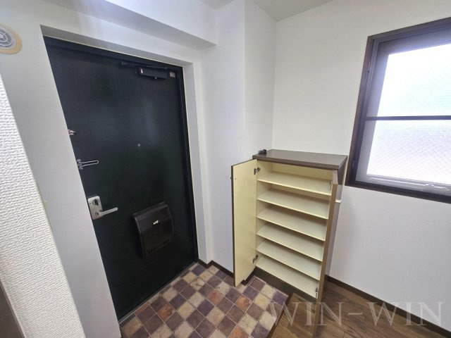 ヴィラシャルマン Ⅱの玄関