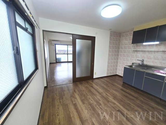 ヴィラシャルマン Ⅱの居間・リビング