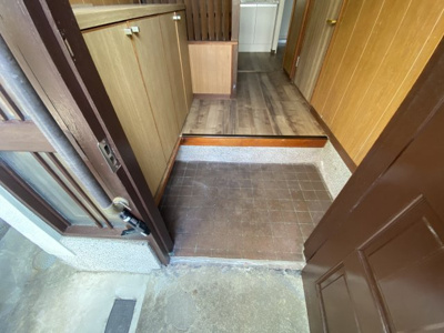 【玄関】 | 西板持町２丁目戸建