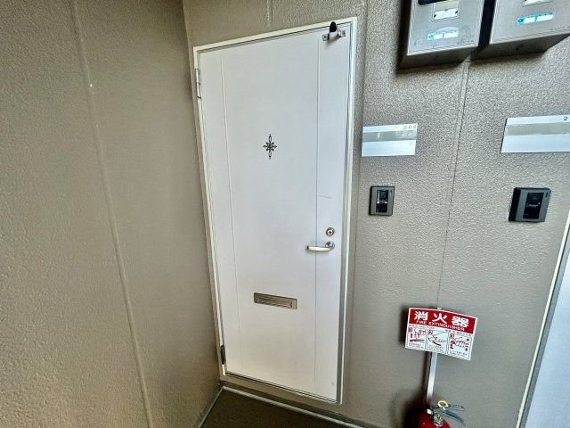 【玄関】 | エステートピアウラタ