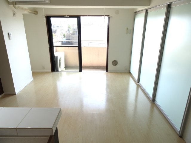 エスポアールアスカの居間・リビング