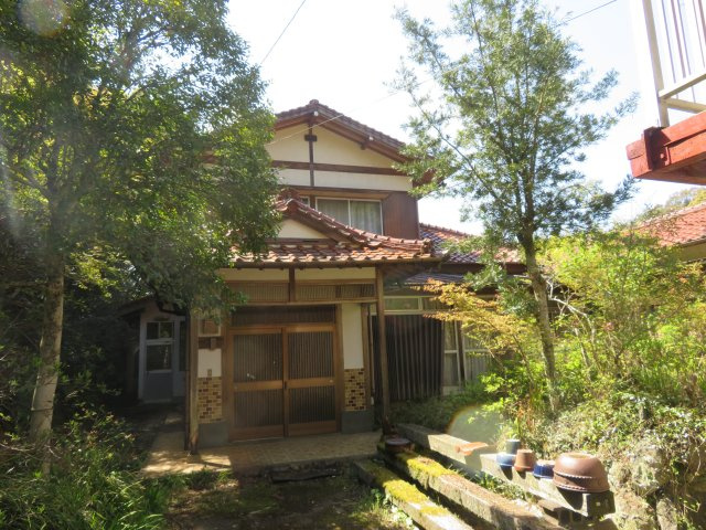 嘉麻市下山田売家の外観