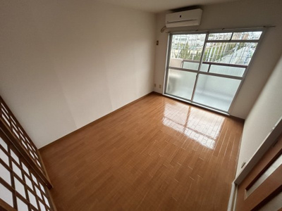 【寝室】 | サウスビレッジ