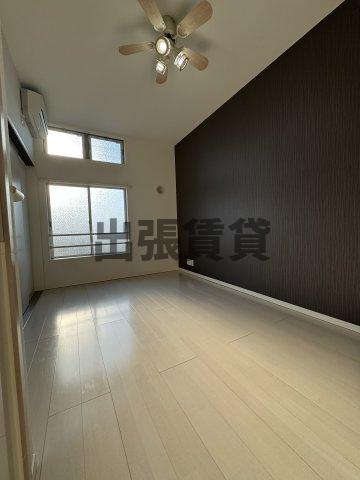 仲介手数料０円！ラフィーレ志賀本通の居間・リビング